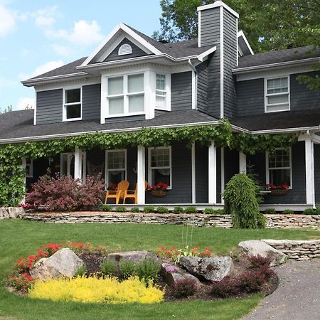 La Petite Hermine B&B Stoneham Exterior photo